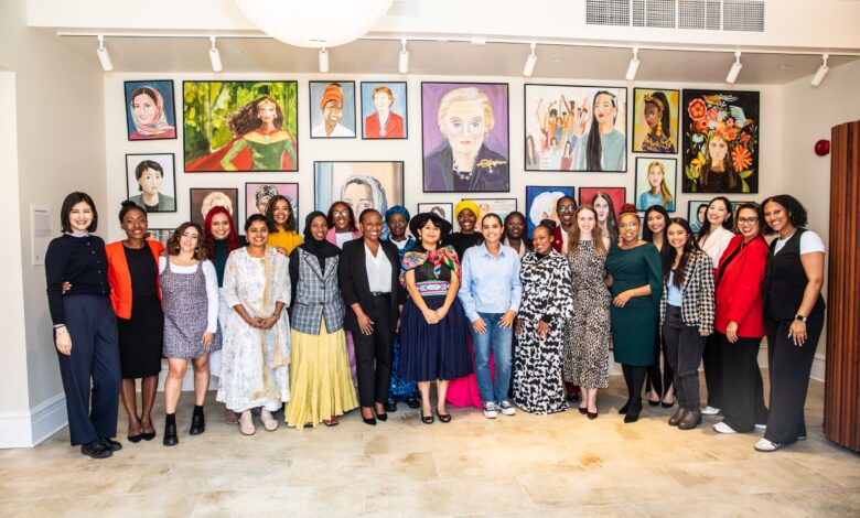 VV Visionaries in Partnership with the Estée Lauder Emerging Leaders Fund VV Visionaries in Partnership with the Estée Lauder Emerging Leaders Fund